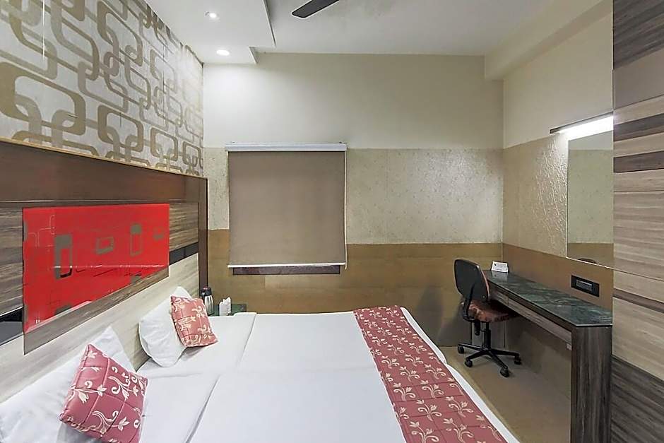 Amar Yatri Niwas Hotel