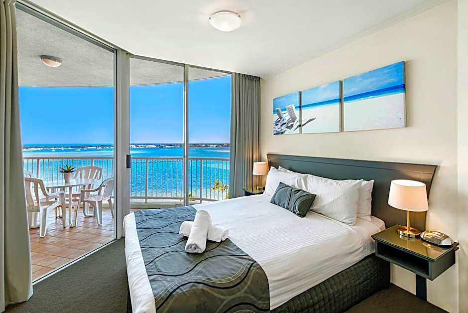 Crystal Bay On The Broadwater