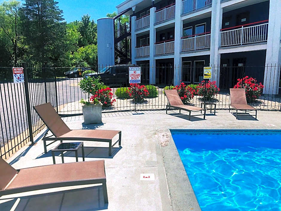 American Inn Kansas City, KS