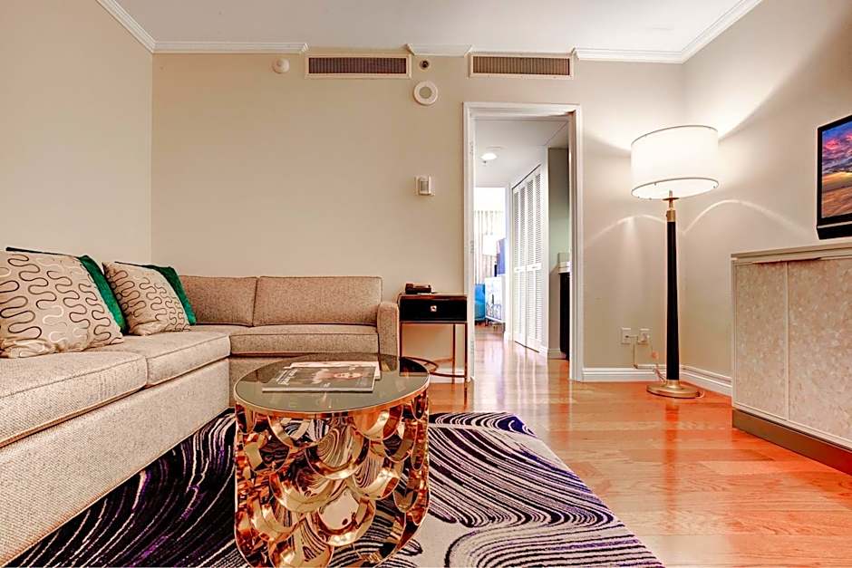 Avenue of the Arts Costa Mesa, a Tribute Portfolio Hotel