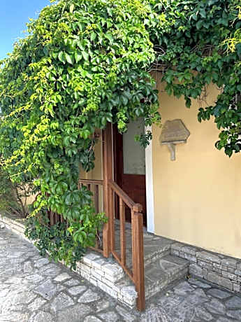 One-Bedroom Apartment with Sea View and Balcony