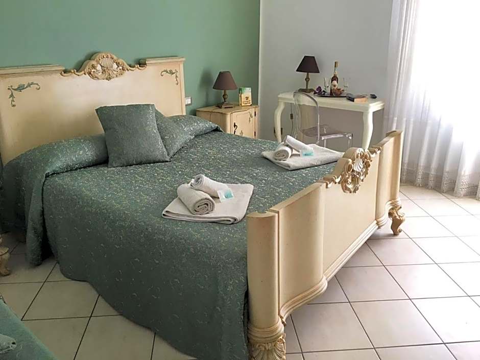 Almaran B&B Trapani port & city