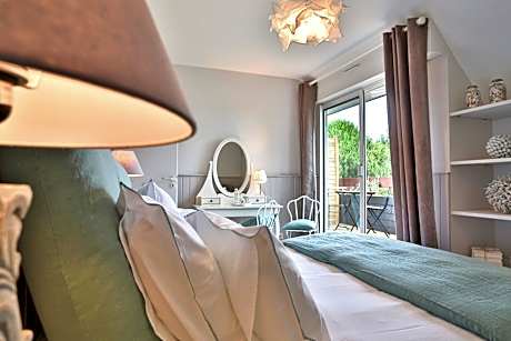 Petit et Grand Huernic-Suite-Salle de bain privée-Vue mer