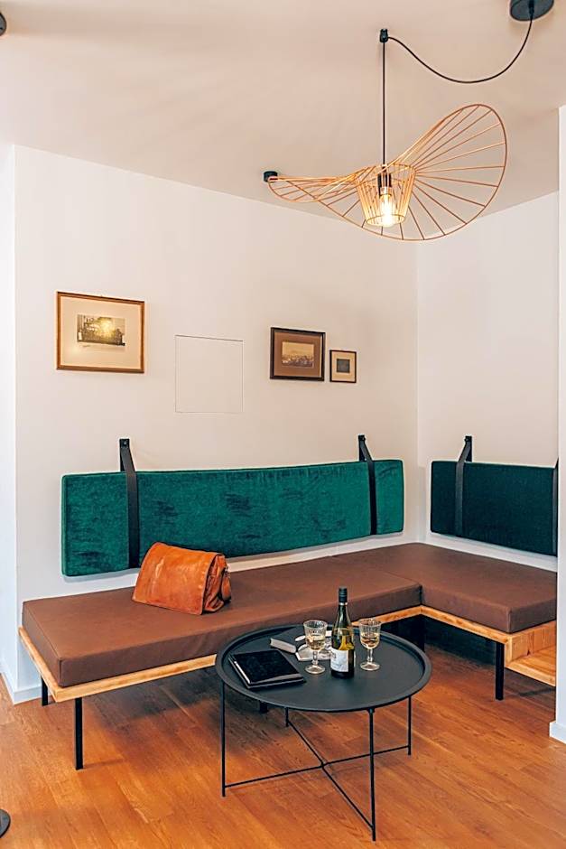 Weekly Boardinghouse