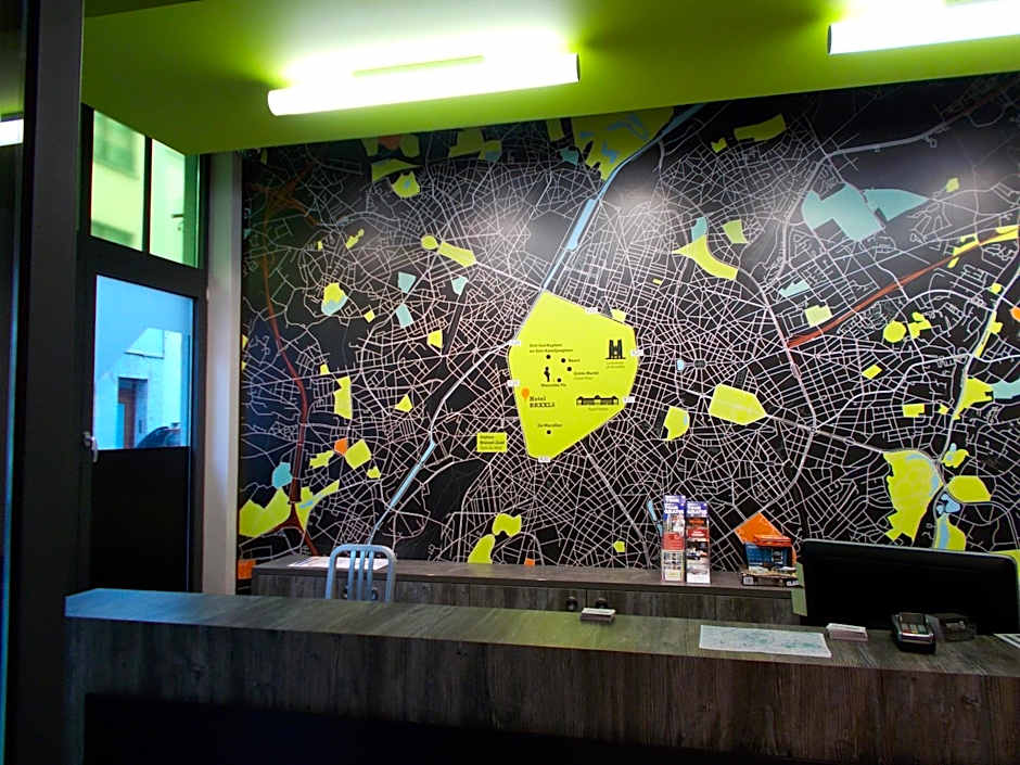 Brxxl 5 City Centre Hostel