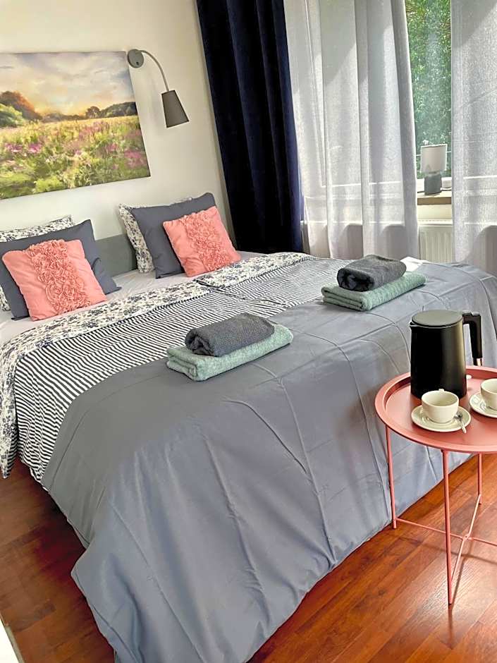 SURF HOUSE DREAMERS COAST