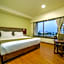Hotel The Basil Park