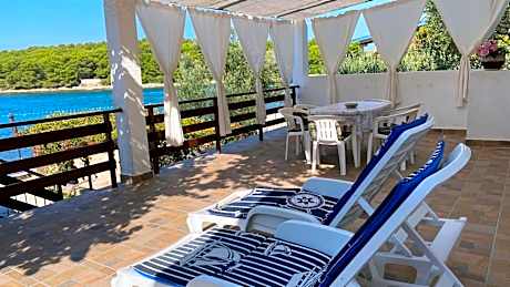 Ždrelac Guest House