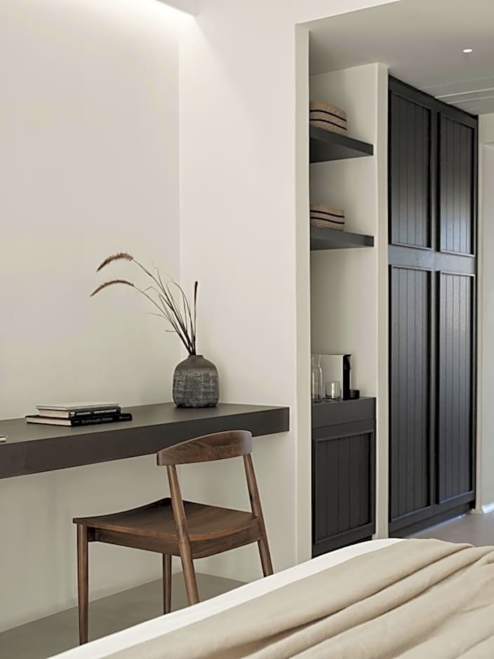 Ezio Bo Luxury Living