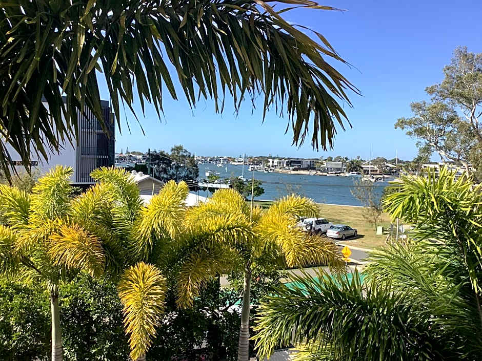 Excellsior Apartments