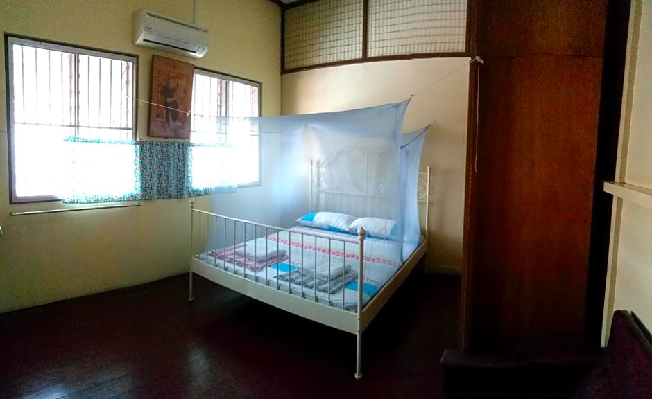 Voyage Home – Malacca , TX