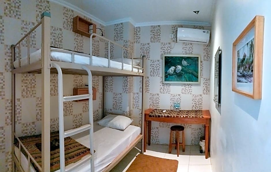 Cabin Purwokinanti Hotel