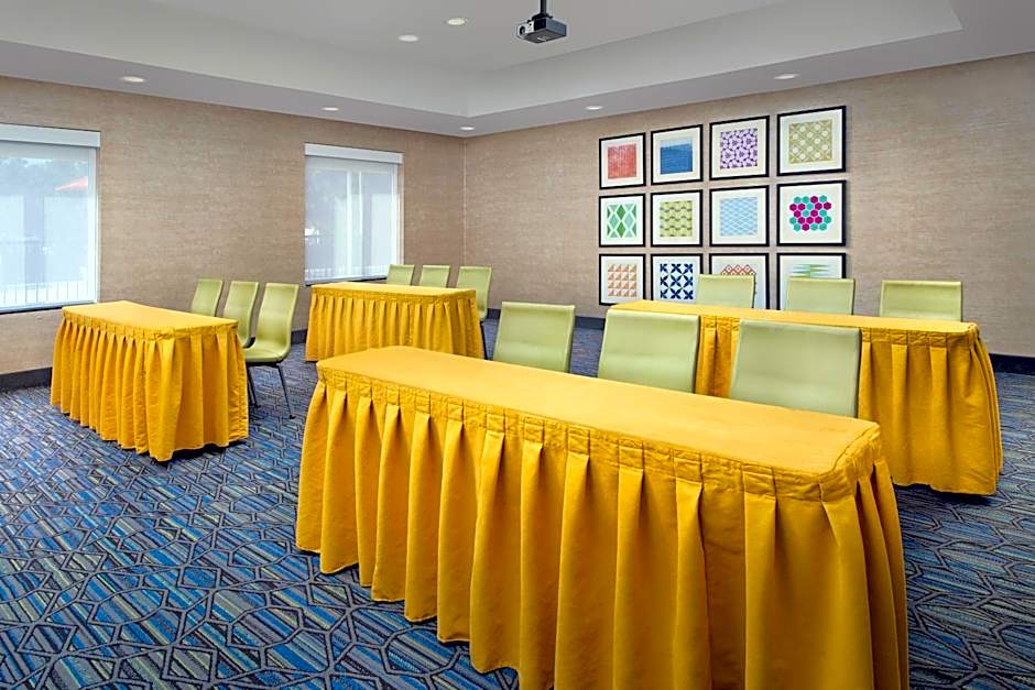 Holiday Inn Express Uvalde By IHG