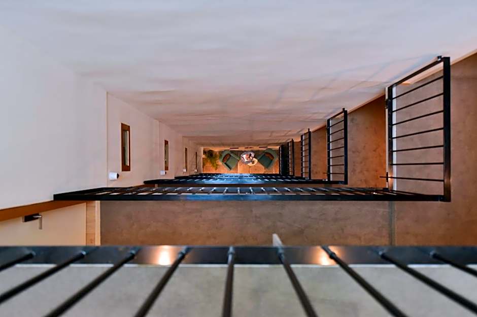 Hôtel Rousseau Plus