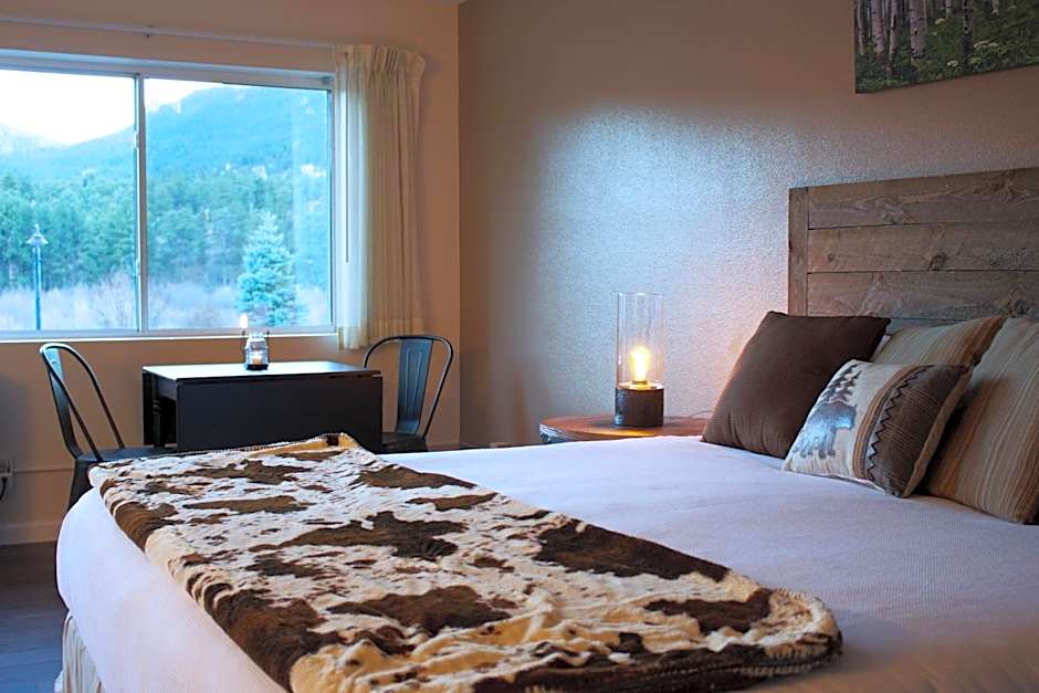 Alpine Trail Ridge Inn