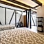 3Ph Amazing 2Bdrm 2bath private terrace fits 10