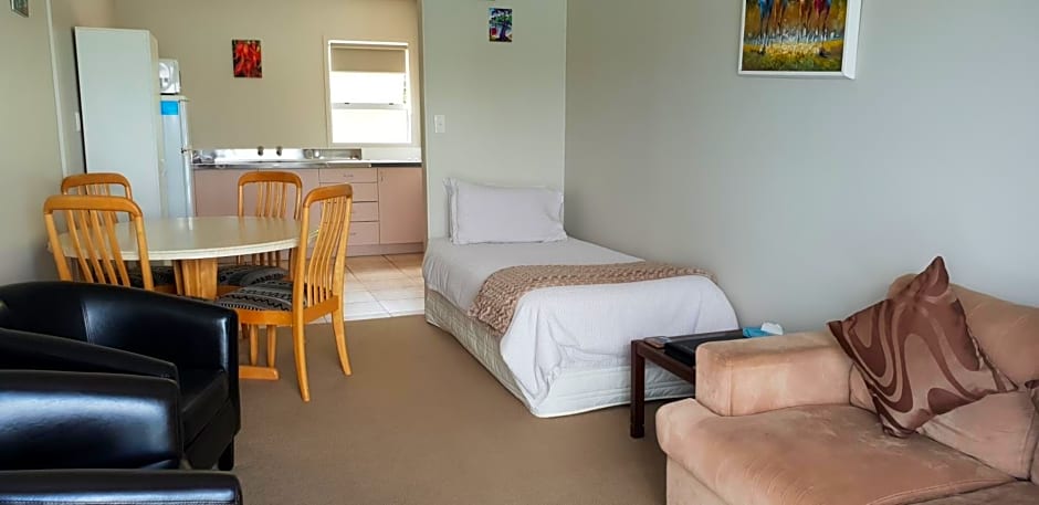 Whangaroa Lodge Motel