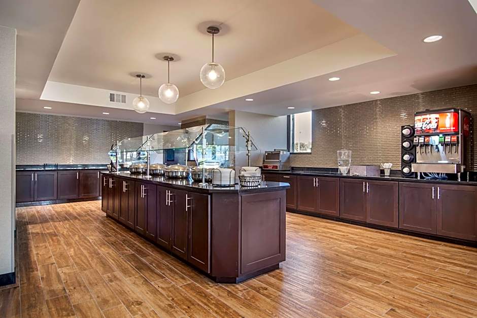 Drury Inn & Suites Atlanta Airport