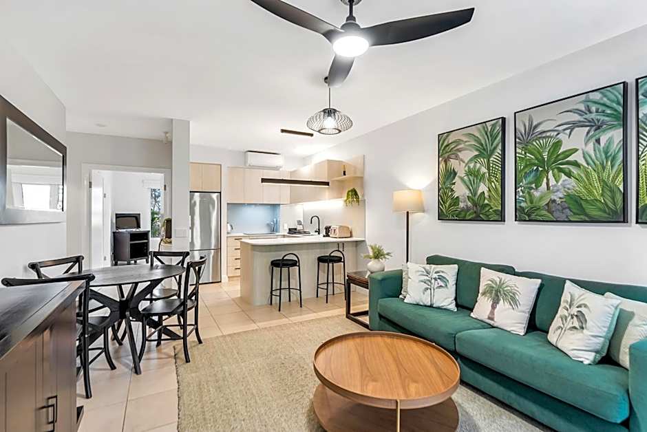 Elysium Private Apartments at Beach Club & Spa