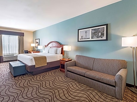 2 King Beds Deluxe Family Suite Non-Smoking