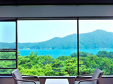 Twin Room with Sea View