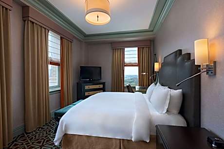 King Room - Hearing Accessible