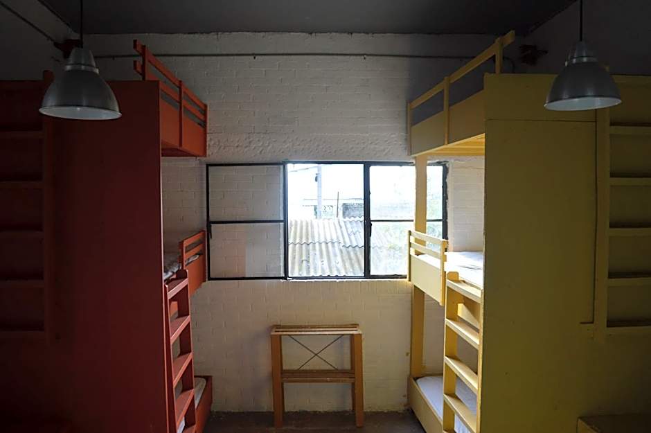 Canova Hostel & Pizza