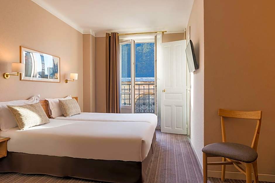 Paris France Hotel