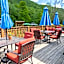 Clear River Inn and Tavern