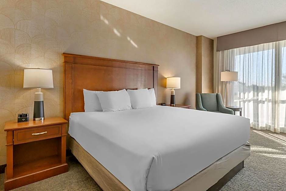 Drury Plaza Hotel Phoenix Tempe