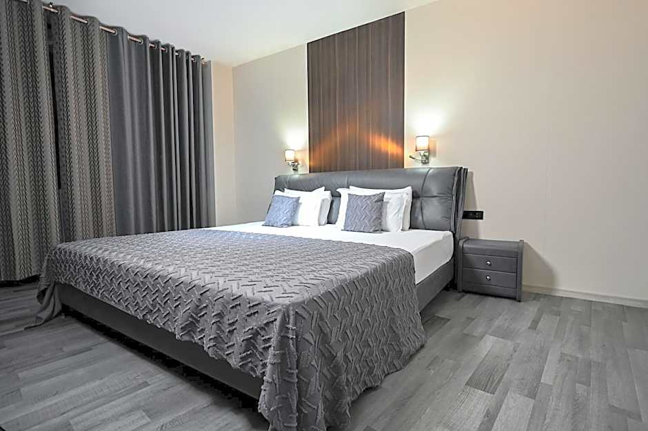 Grey Star Hotel