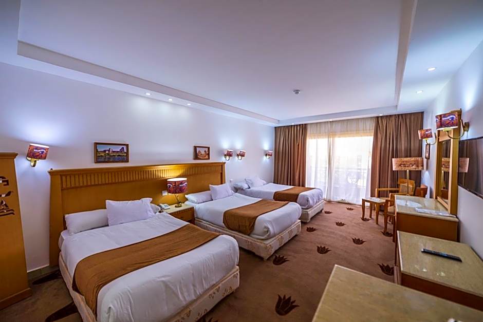 Regency Pyramids Hotel