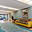 Howard Johnson by Wyndham Anaheim Hotel & Water Playground
