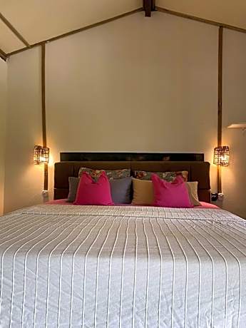 King Room with Garden View