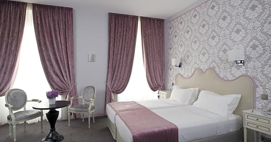 Hotel Saint Petersbourg Opera