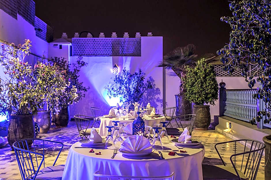 Riad Le Perroquet Bleu Suites & Spa