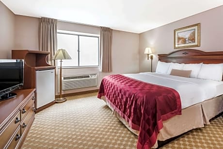1 King Bed Mobility Accessible Room Non-Smoking