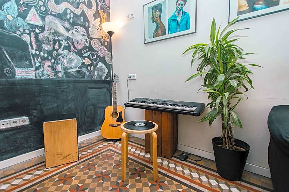 360 Hostel Barcelona Arts&Culture
