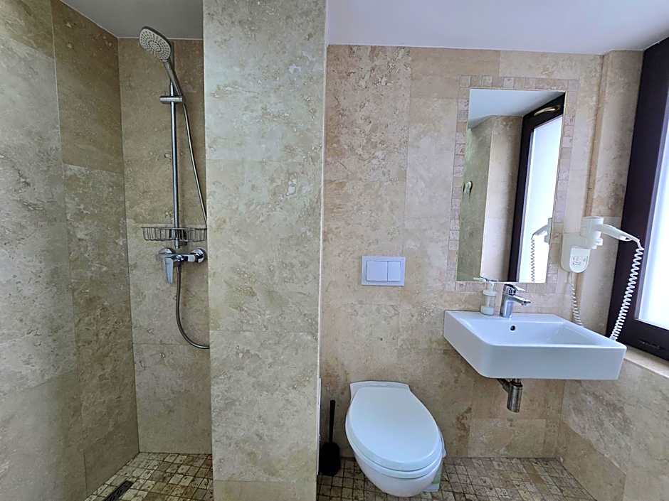 Dacia Residence Apartments