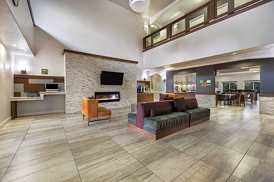La Quinta Inn & Suites by Wyndham Alvin