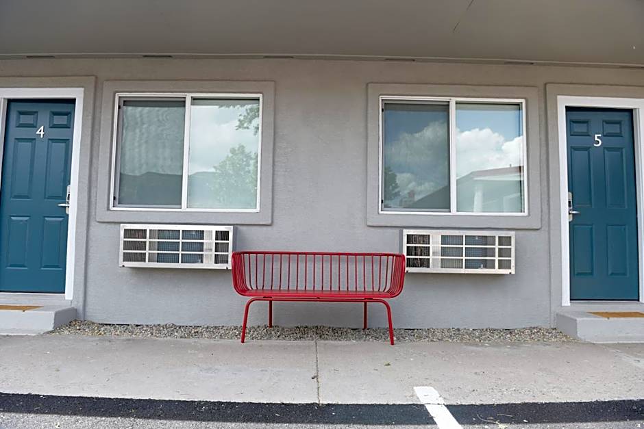 Spoke and Vine Motel