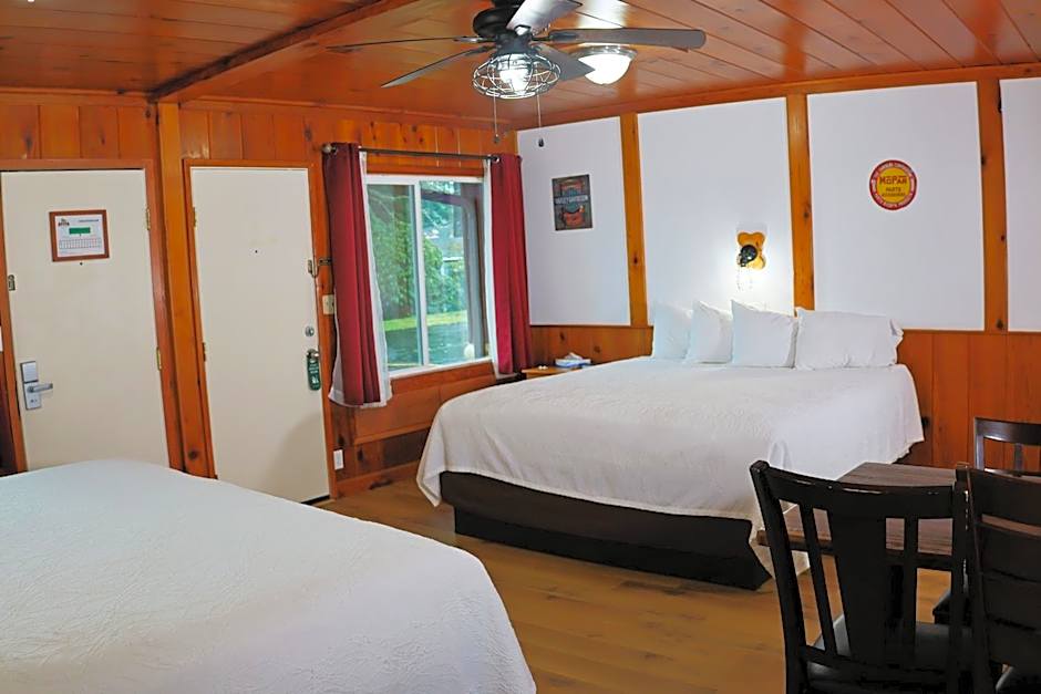 Park Motel and Cabins