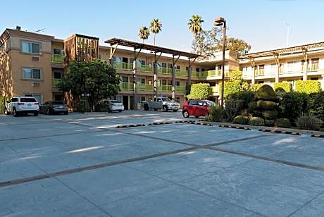 Glenrock Inn And Suites