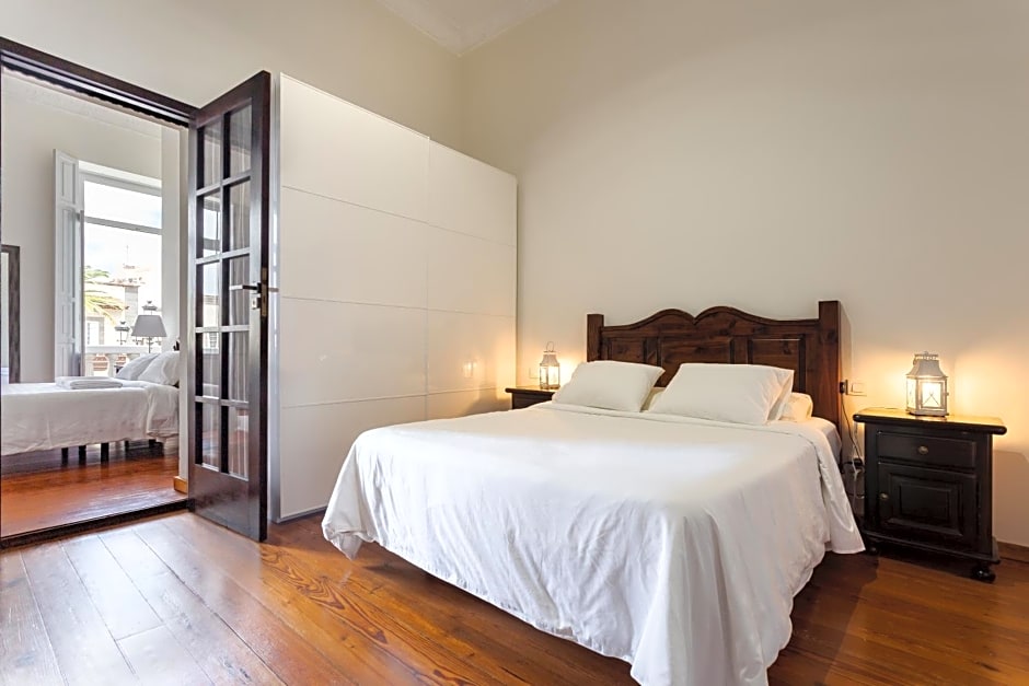 Santa Ana Suite & Rooms