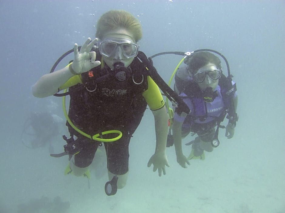 Adaaran Select Meedhupparu