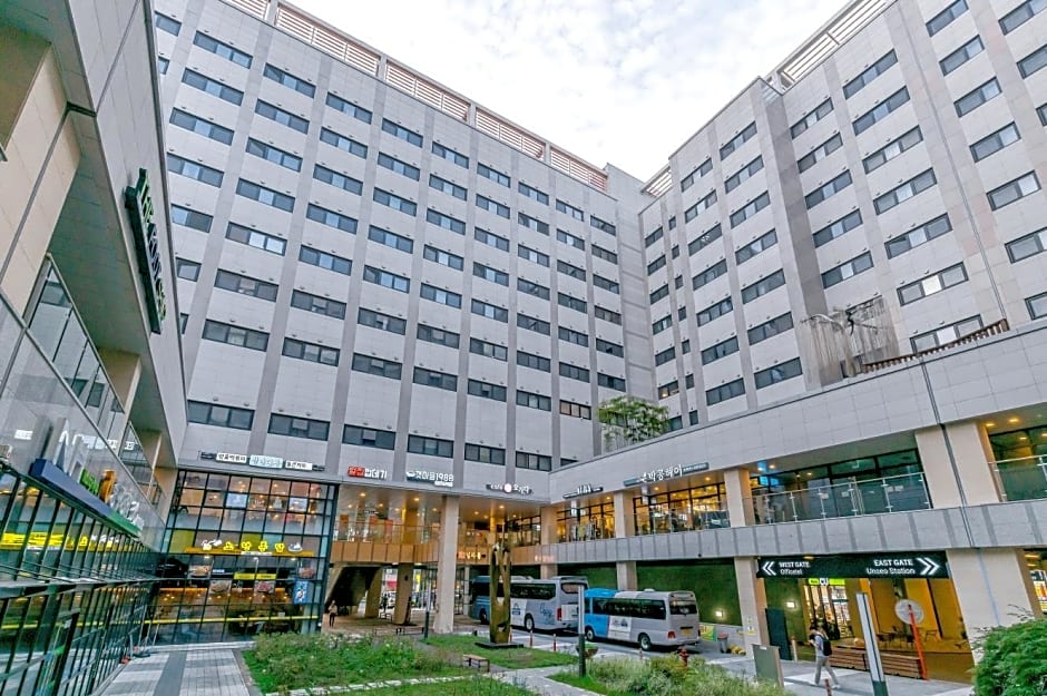 Days Hotel & Suites by Wyndham Incheon Airport