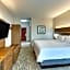 Holiday Inn Express Hotel & Suites Waxahachie By IHG