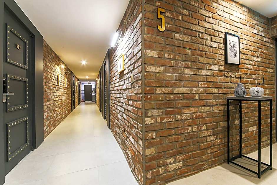 Changwon Brown-dot Hotel Myeongseo