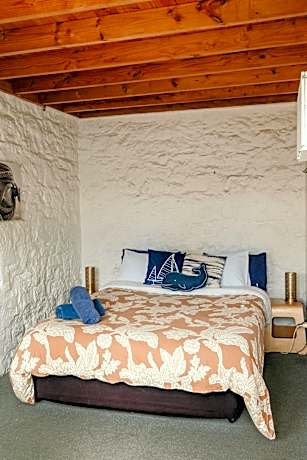 Budget Double Room with Shared Bathroom