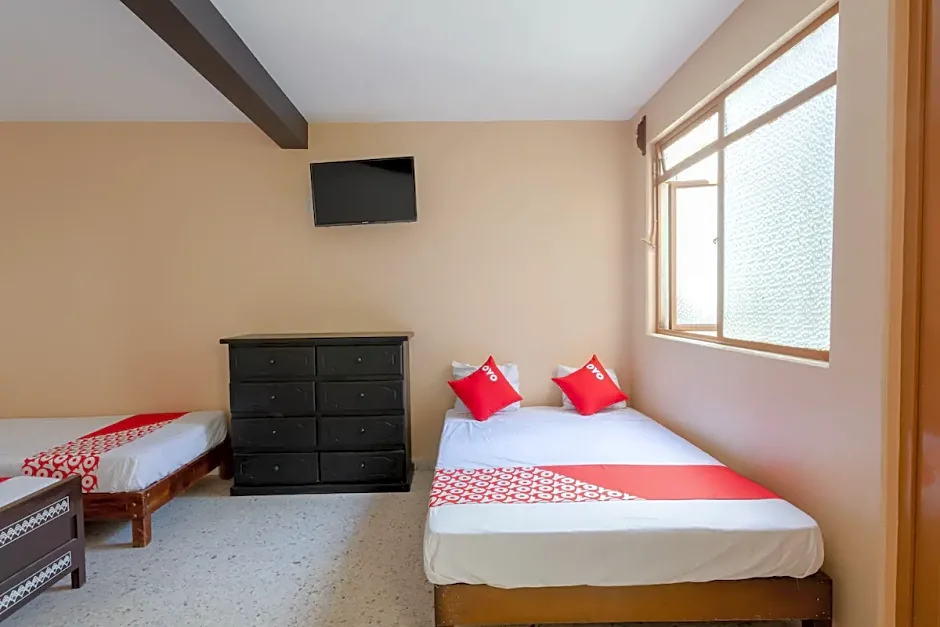 OYO Hotel Emperador